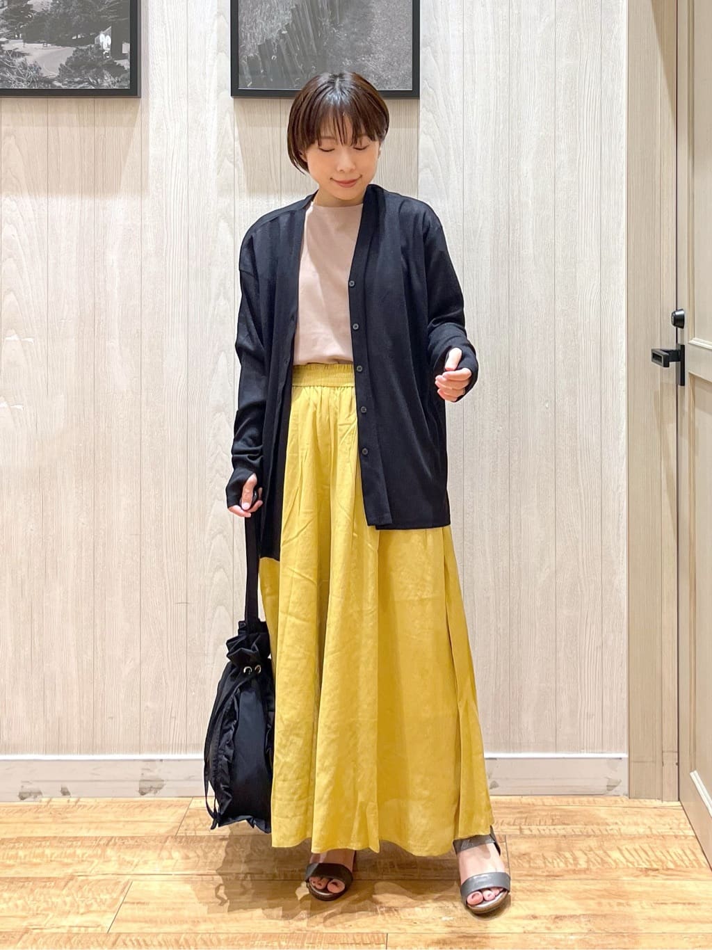 shirayuuuさんの「SHOO･LA･RUE｜【S-LL/ひんやり/UV】手の甲まで隠れる トッパーカーディガン」を使ったコーディネート