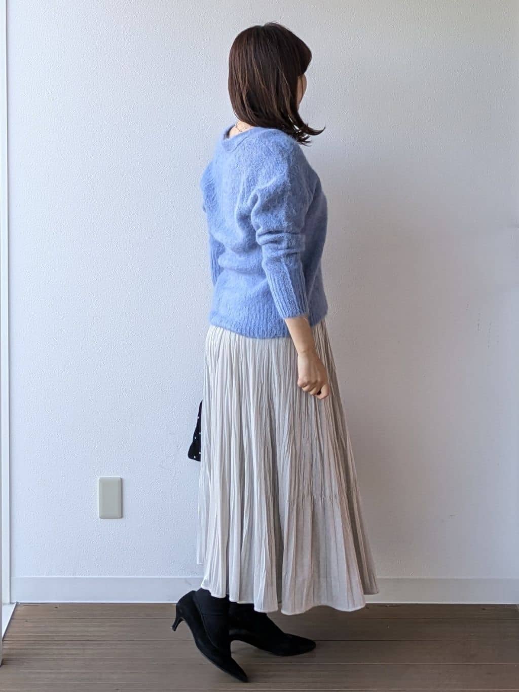なみきさんの「UNTITLED｜【ゆったり】アルパカ混シャギー カーディガン」を使ったコーディネート