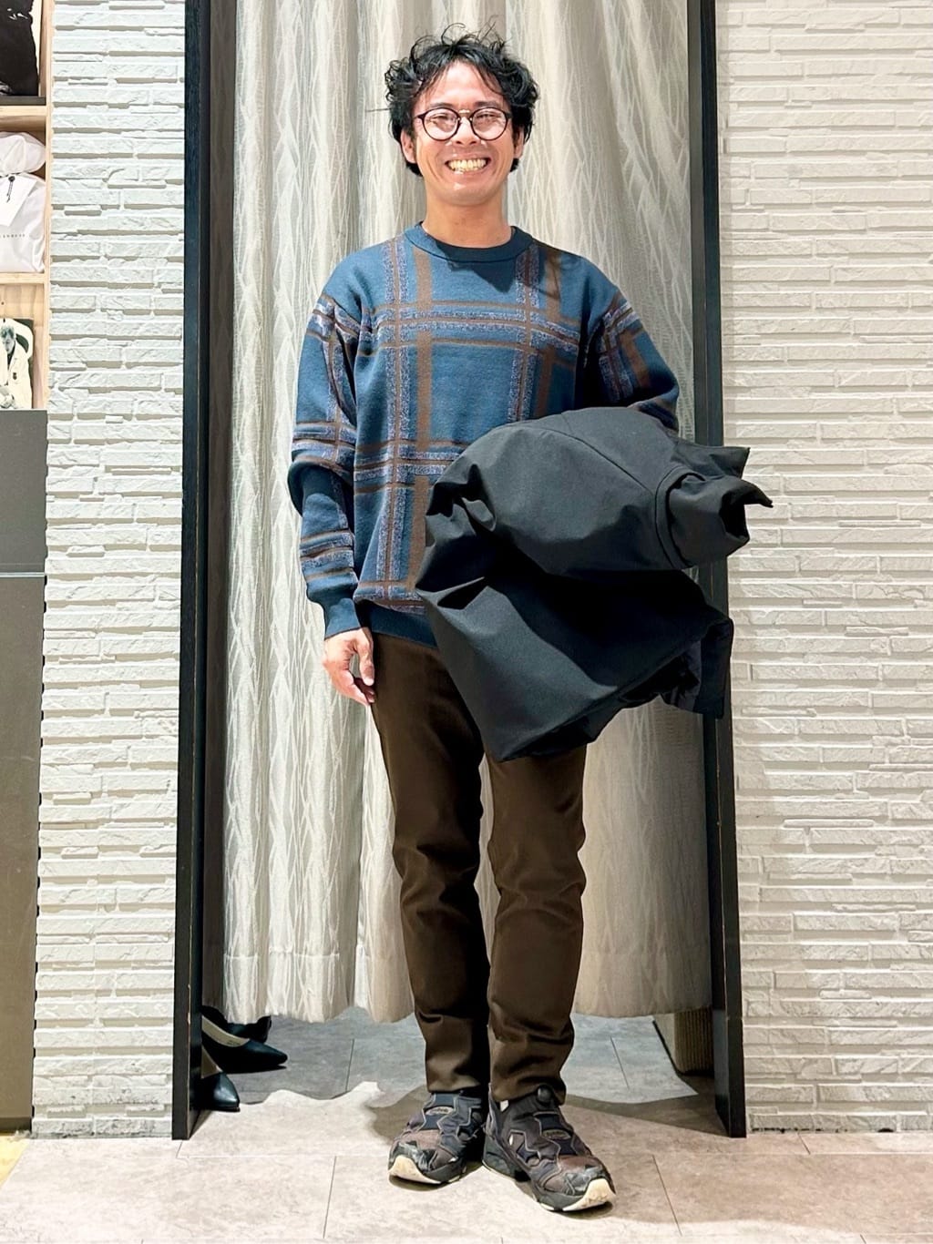 KENJI Iさんの「THE SHOP TK｜【軽くて、暖かい】SORONA／ソロナ 中綿ブルゾン 防風/軽量/洗濯機OK/フード脱着可」を使ったコーディネート