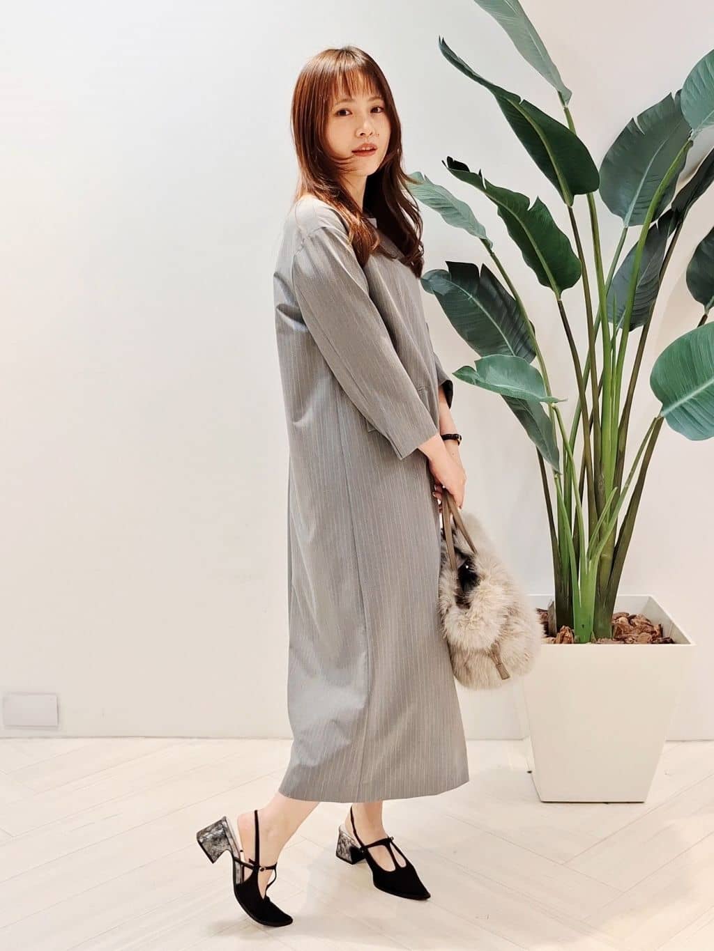 YuKaRiさんの「UNTITLED｜【洗える/ストレッチ性】スーツライク ストライプワンピース」を使ったコーディネート