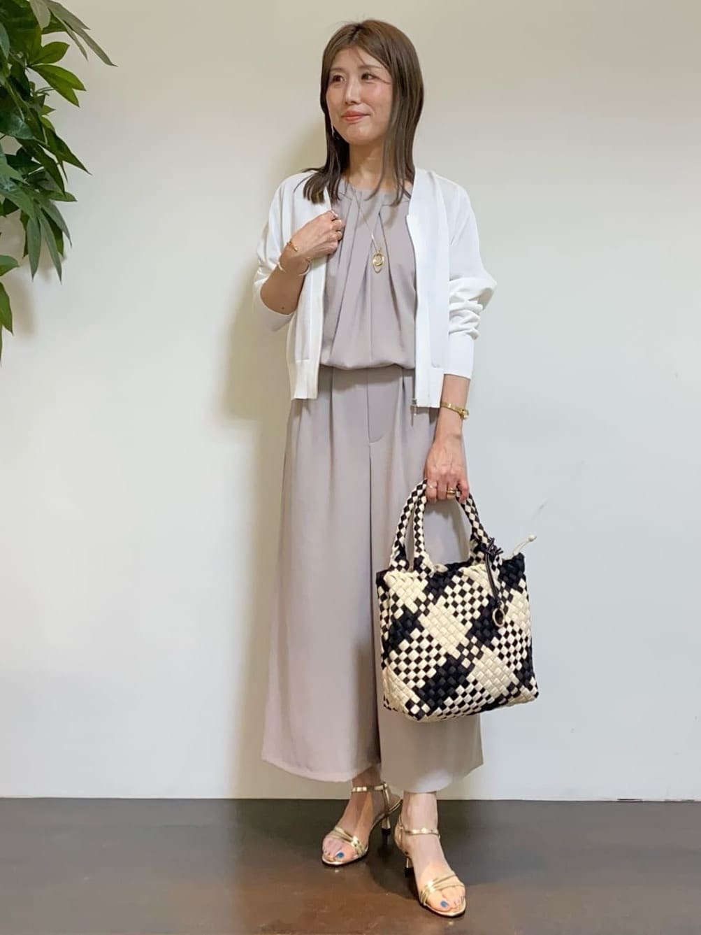 tomoさんの「UNTITLED｜◆ビッグトップネックレス」を使ったコーディネート