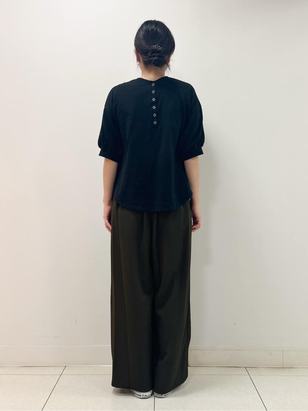 Kaiさんの「Dessin｜【360度可愛い/前後2WAY/洗える】ライトコットンヘンリーカットソー」を使ったコーディネート