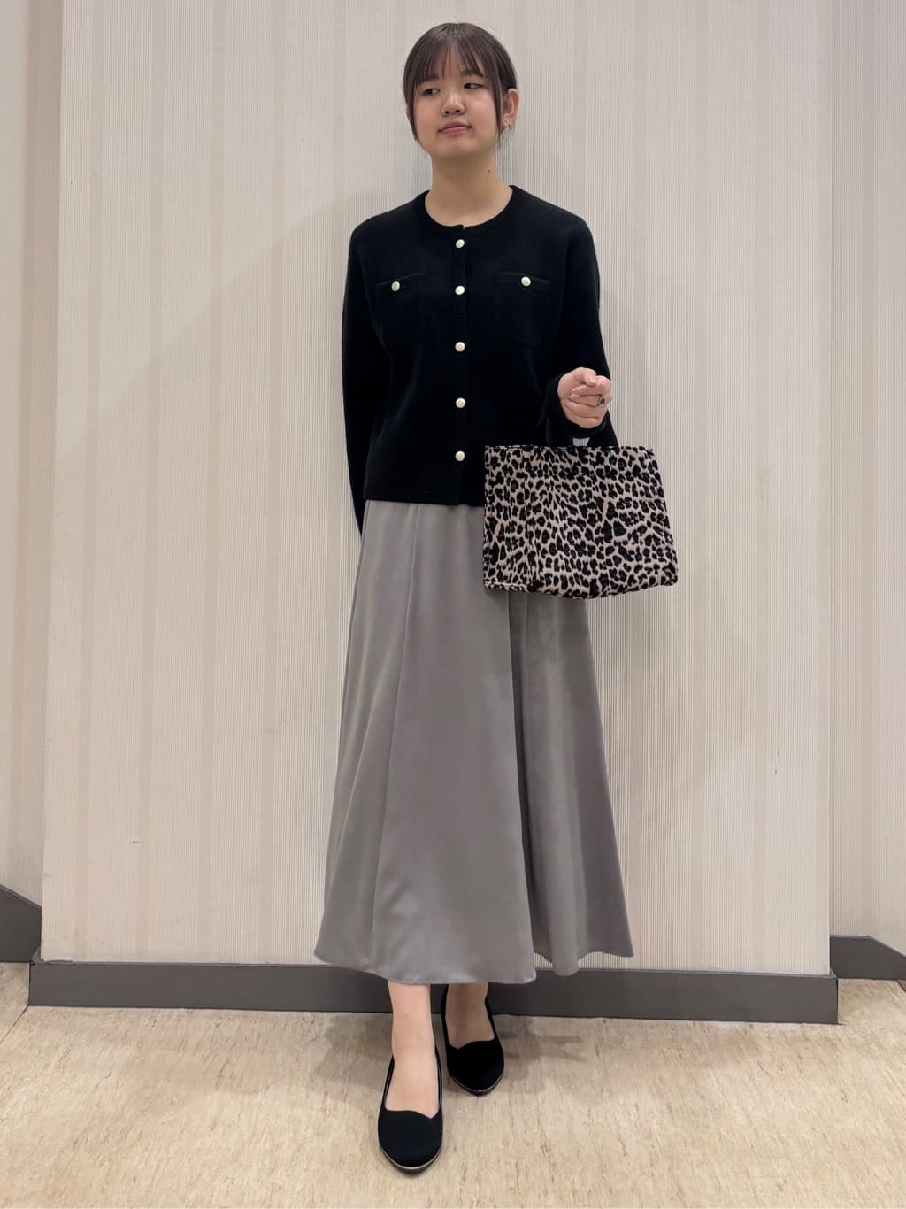ちひさんの「INDIVI｜【ミニブークレ素材】ジャケットライクカーディガン」を使ったコーディネート