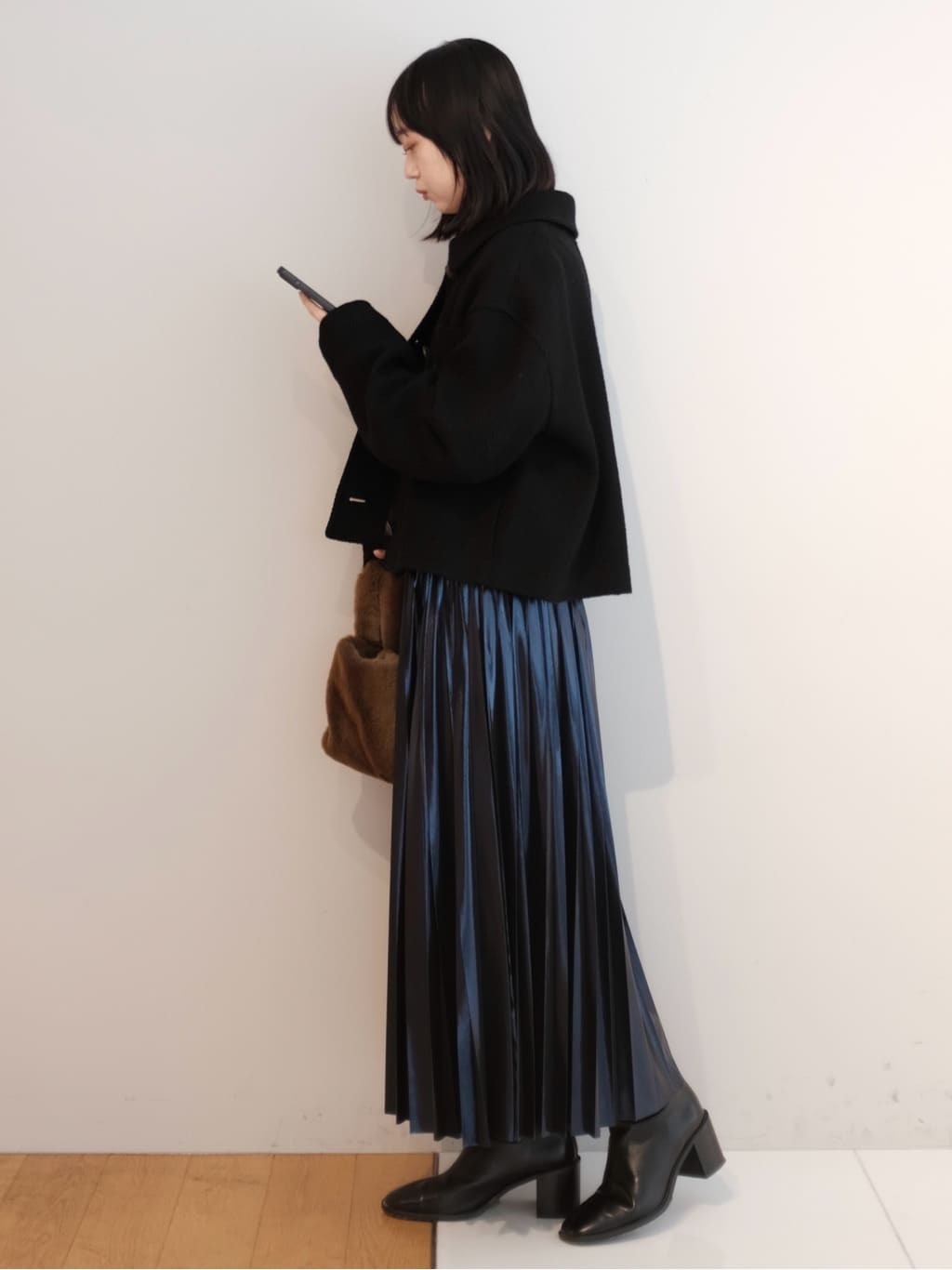 Kishimotoさんの「DRESSTERIOR｜◆エンブレムショートブルゾン」を使ったコーディネート
