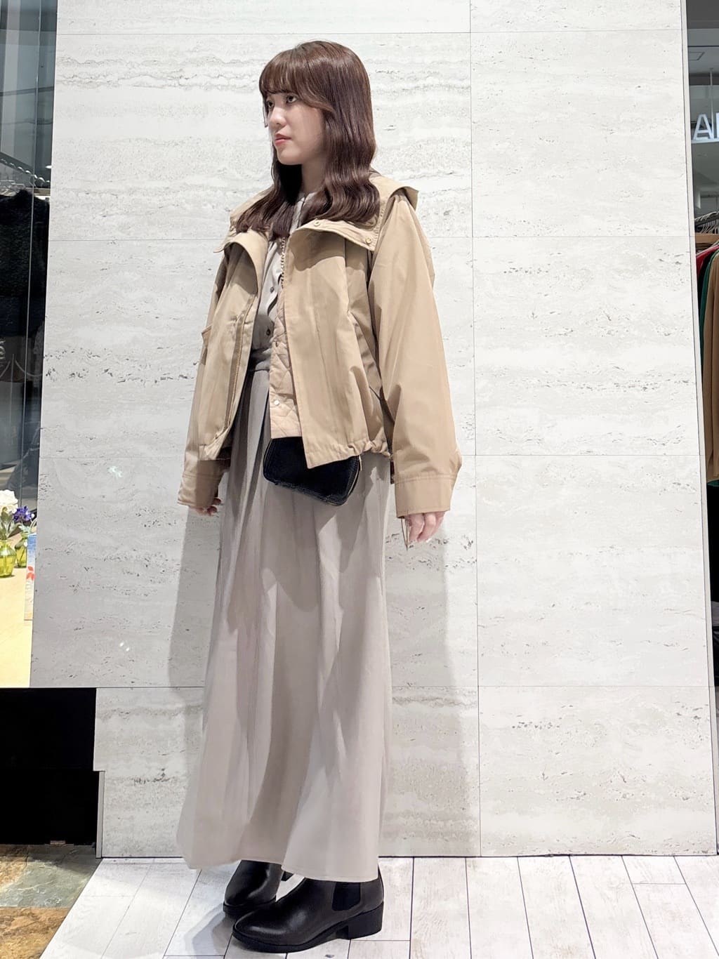 かほさんの「OPAQUE.CLIP｜【2WAY／ミラー付き】エナメルバニティーポーチ」を使ったコーディネート