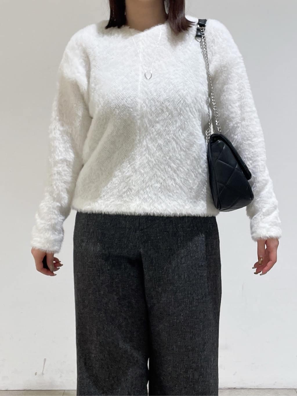 emikaさんの「INDIVI｜【洗える】エアリーシャギートップス」を使ったコーディネート