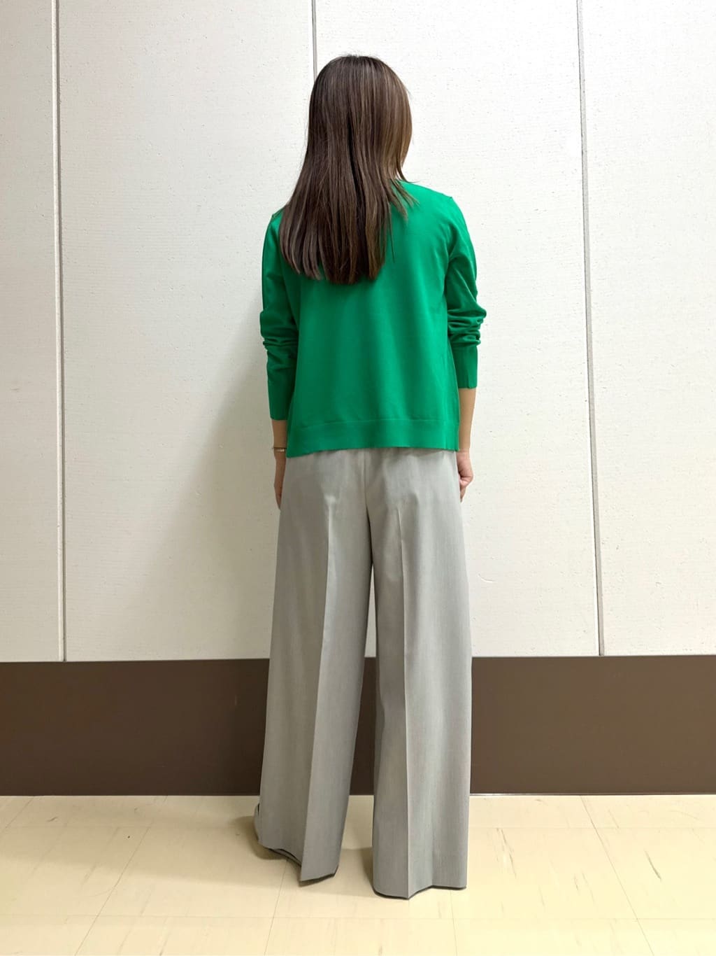 mamiさんの「INDIVI｜【ウール調素材】ベルトデザインワイドパンツ」を使ったコーディネート
