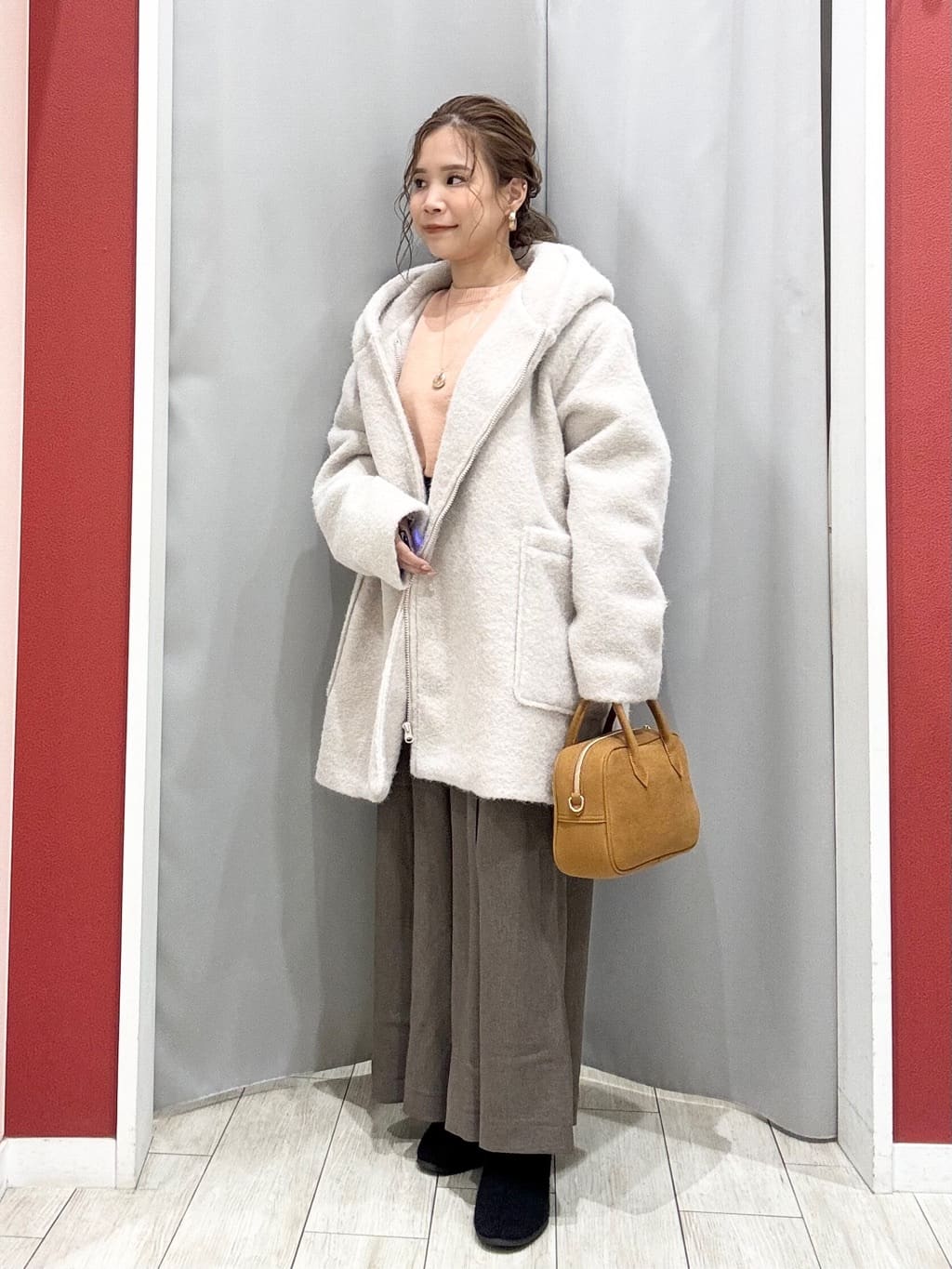 shioさんの「SHOO･LA･RUE｜【S-LL/洗濯機可】さりげないラメが上品　クルーネックニット」を使ったコーディネート