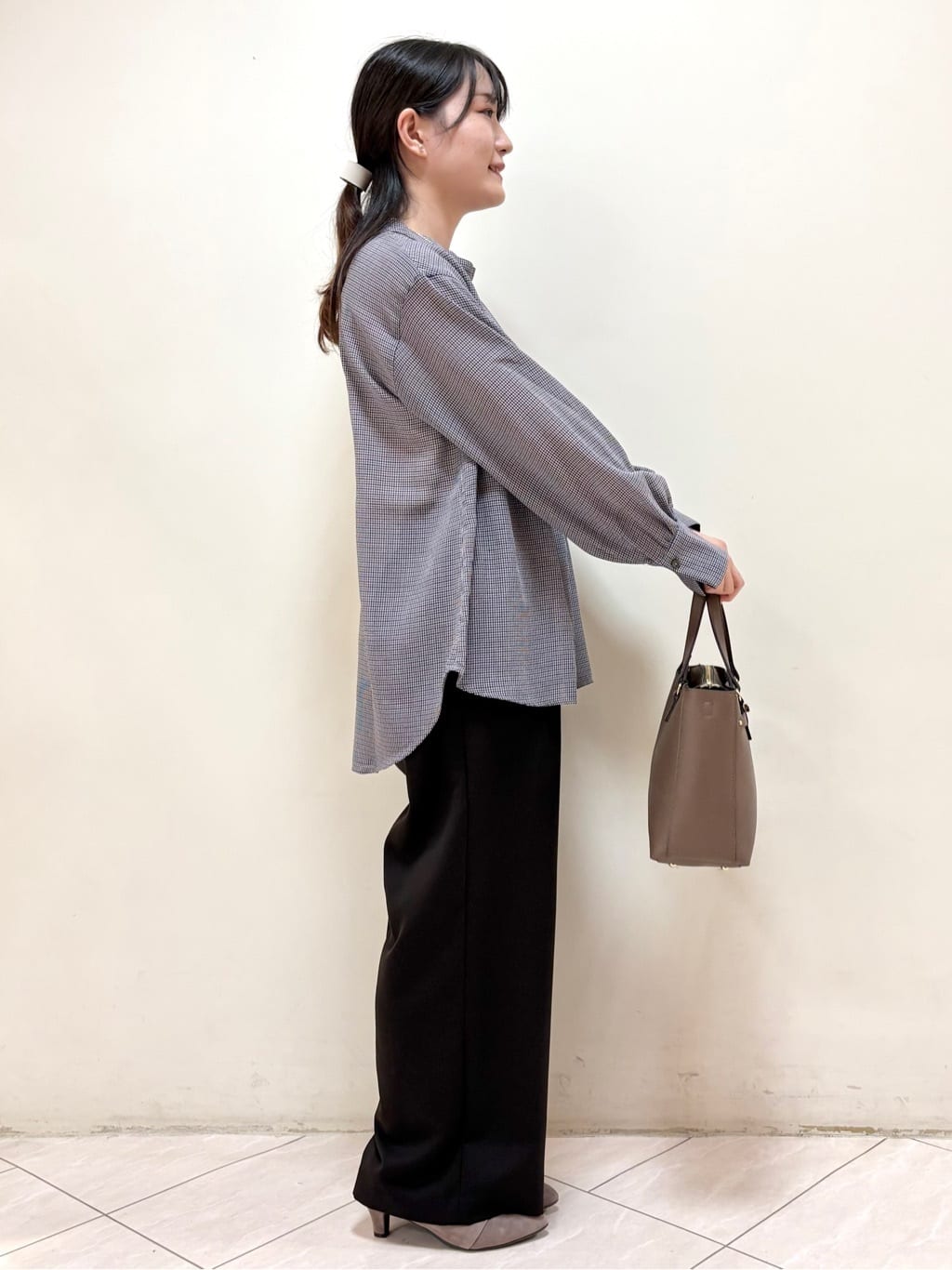 mikiさんの「Reflect｜【すっきりシルエット】ワイドクロップドパンツ」を使ったコーディネート