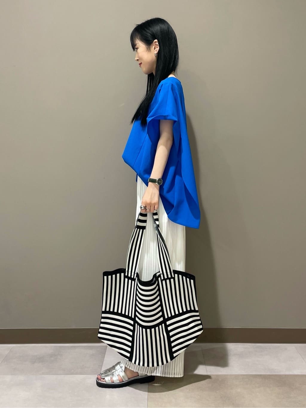 KEIKOさんの「INDIVI｜【体型カバー】スクエアブラウス」を使ったコーディネート