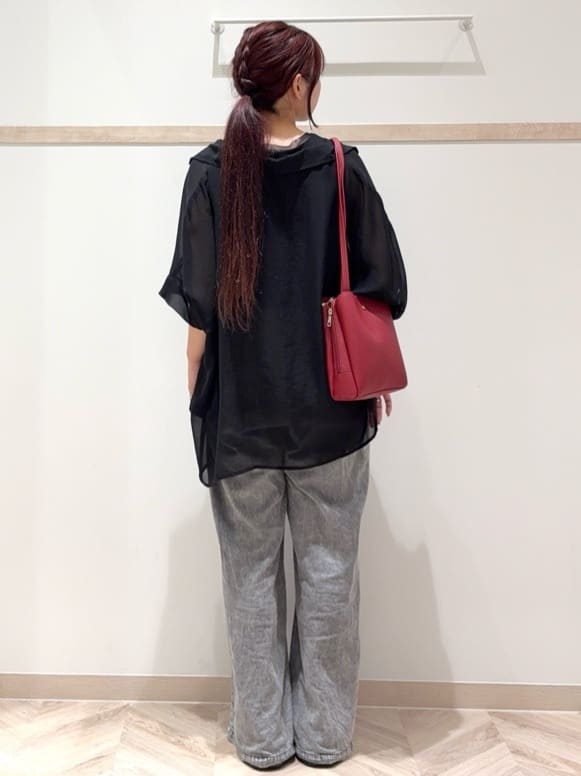 nanaさんの「SHOO･LA･RUE｜【セットアップ可/S-LL】リボン付き イージーワイドデニムパンツ」を使ったコーディネート