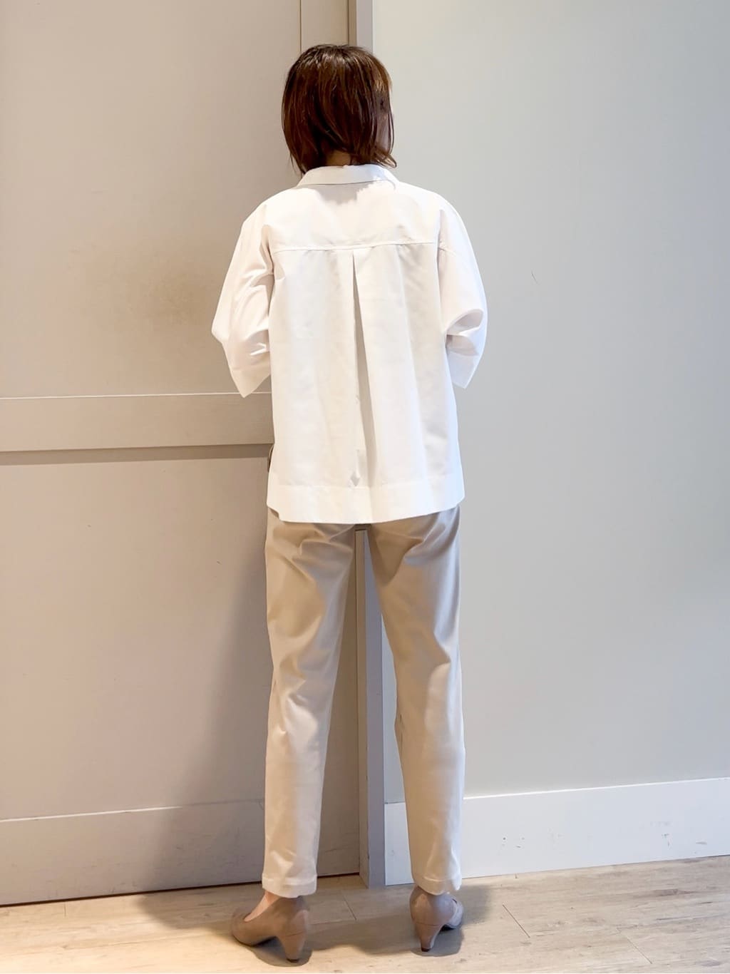yamakoさんの「grove｜【冷感】サマーハイパーストレッチテーパードパンツ」を使ったコーディネート