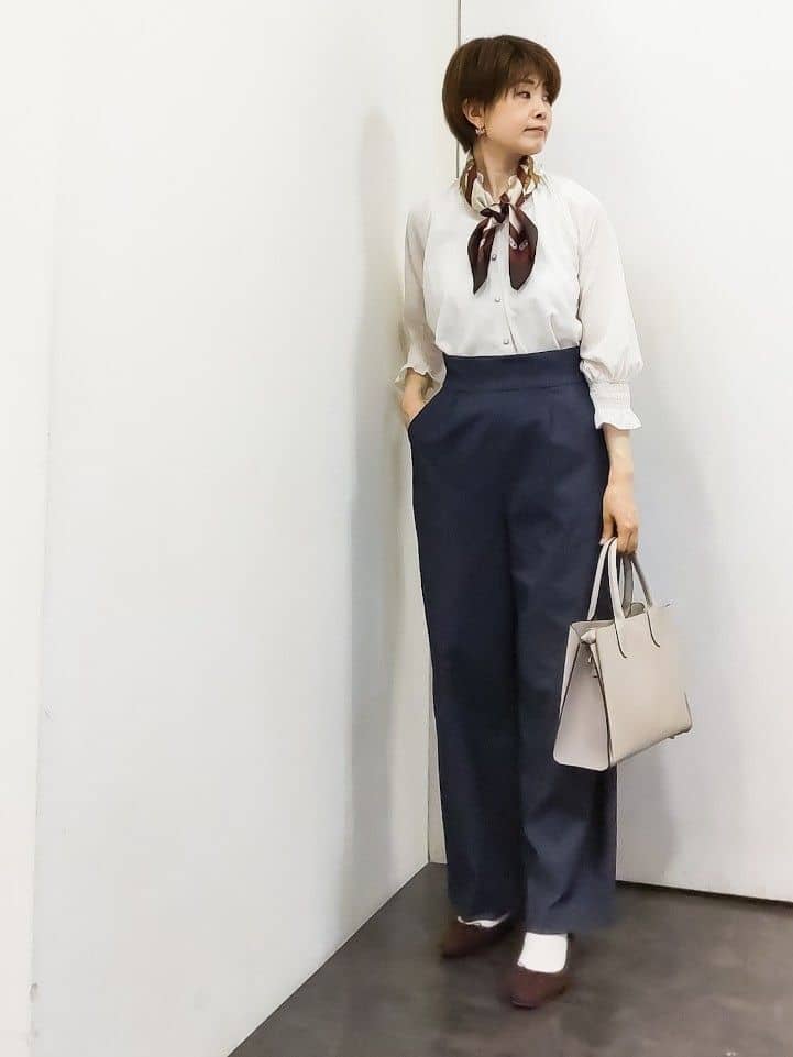 やまちゃんさんの「grove｜【2WAY】ハイパーストレッチストラップパンツ」を使ったコーディネート