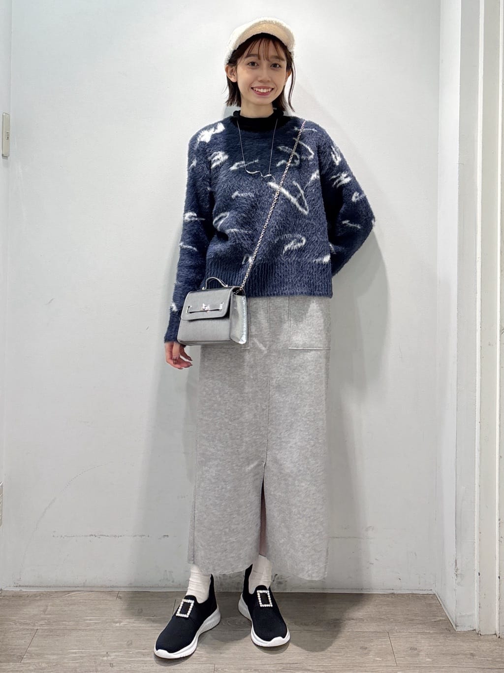 ぶまりんさんの「OPAQUE.CLIP｜アート柄シャギーニット【洗濯機OK】」を使ったコーディネート