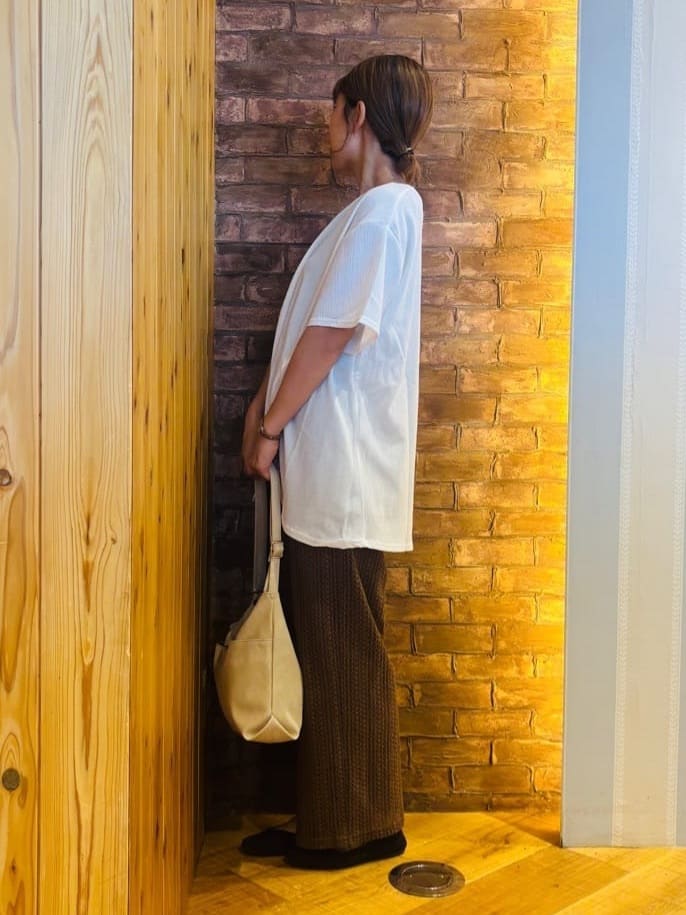 mieさんの「SHOO･LA･RUE｜【S-LL/洗える/体型カバー/5分袖】涼しくきれいに決まる Aライントップス」を使ったコーディネート