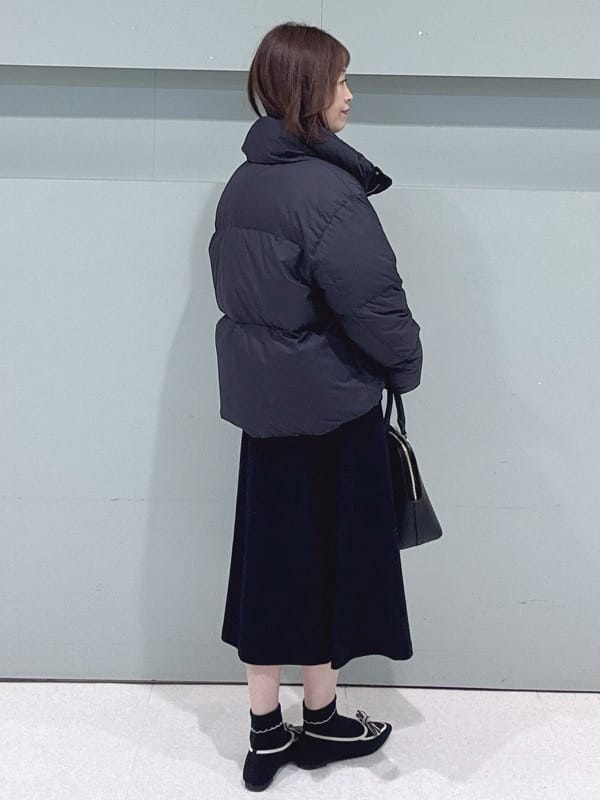 makiさんの「UNTITLED｜【ふわふわニット/オンオフ使える】フォックスカシミヤ衿付きカーディガン」を使ったコーディネート
