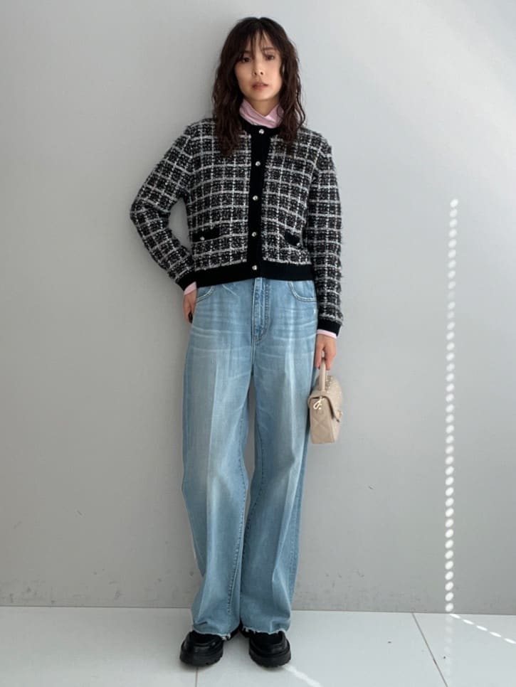 misaさんの「DRESSTERIOR｜【インナー使いに最適/しっとり暖かな吸湿発熱素材】タートルネックプルオーバー」を使ったコーディネート