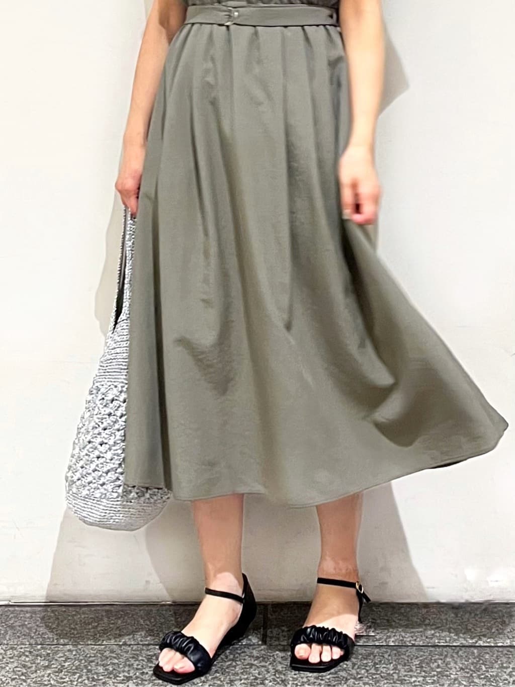 あずささんの「OPAQUE.CLIP｜《7色展開／XS-LLサイズ》ダブルポケットスキッパーシャツワンピース【吸水速乾／防シワ／イージーア」を使ったコーディネート