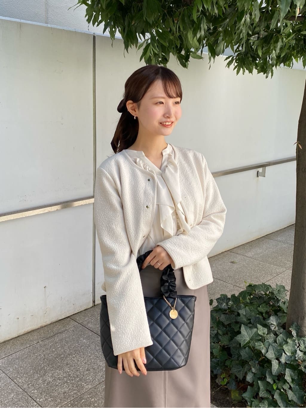 みさかさんの「index｜ストレッチノーカラーブルゾン【洗濯機OK】」を使ったコーディネート