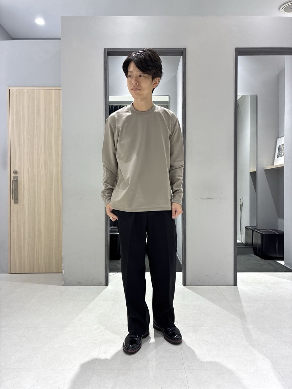 わいずみさんの「TAKEO KIKUCHI｜【Made in JAPAN】播州織 ドビー千鳥シャツ」を使ったコーディネート