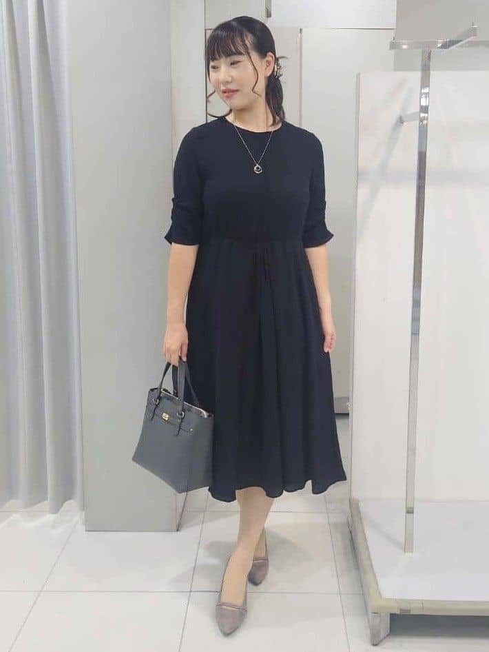 AZUSAさんの「Reflect｜【吸水速乾／防しわ】シルキープリーツワンピース」を使ったコーディネート