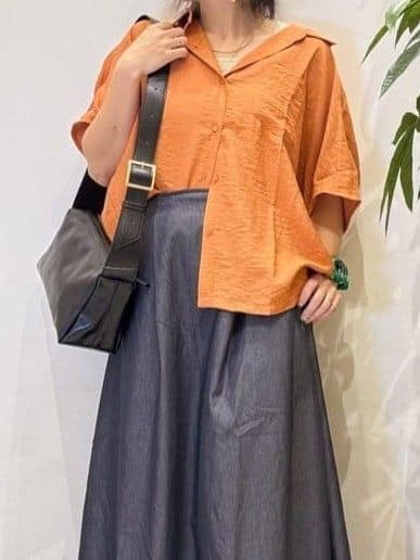 misakiさんの「SHOO･LA･RUE｜【洗える/S-LL/5分袖】1枚でも羽織としても。さらさらドレープシャツ」を使ったコーディネート