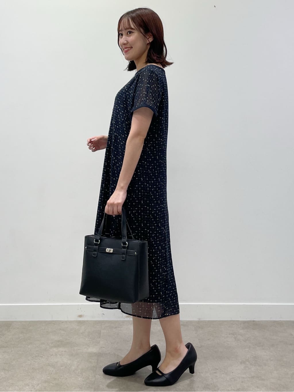 yukariさんの「Reflect｜【WEB先行カラーあり／マシンウォッシュ可／ナローベルト付き】オフボディツイードチェックワンピース」を使ったコーディネート