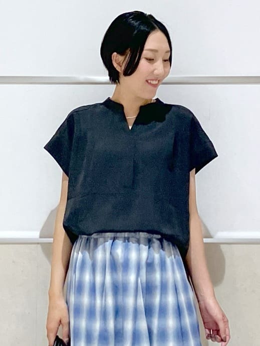 eriko さんの「Dessin｜【2点セット/ウエストゴム/洗える】スキッパ―シャツ＆ストレートパンツセット」を使ったコーディネート