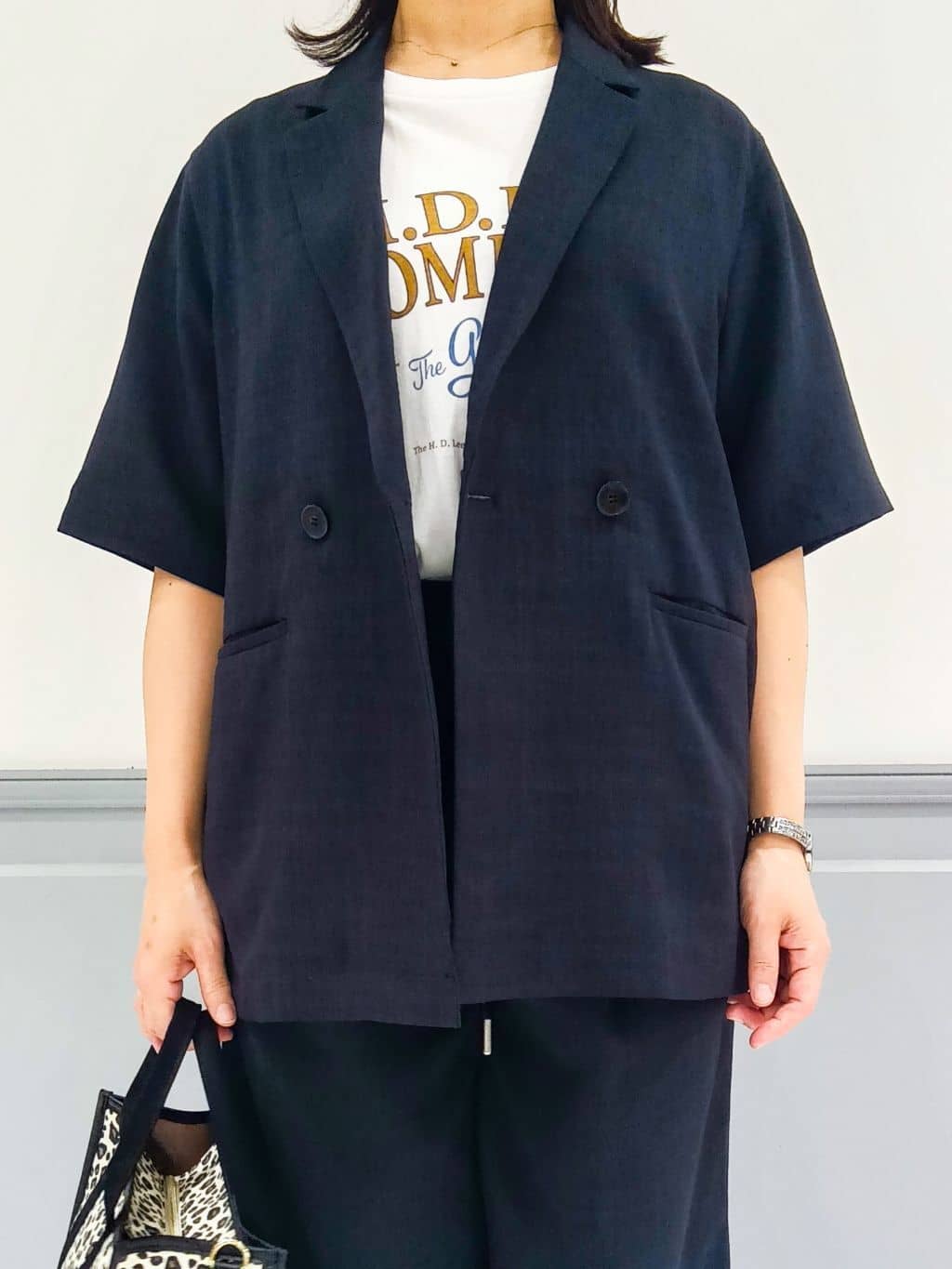 なっちゃんさんの「grove｜軽やかに羽織れて、きちんと見え ハーフスリーブテーラードジャケット」を使ったコーディネート