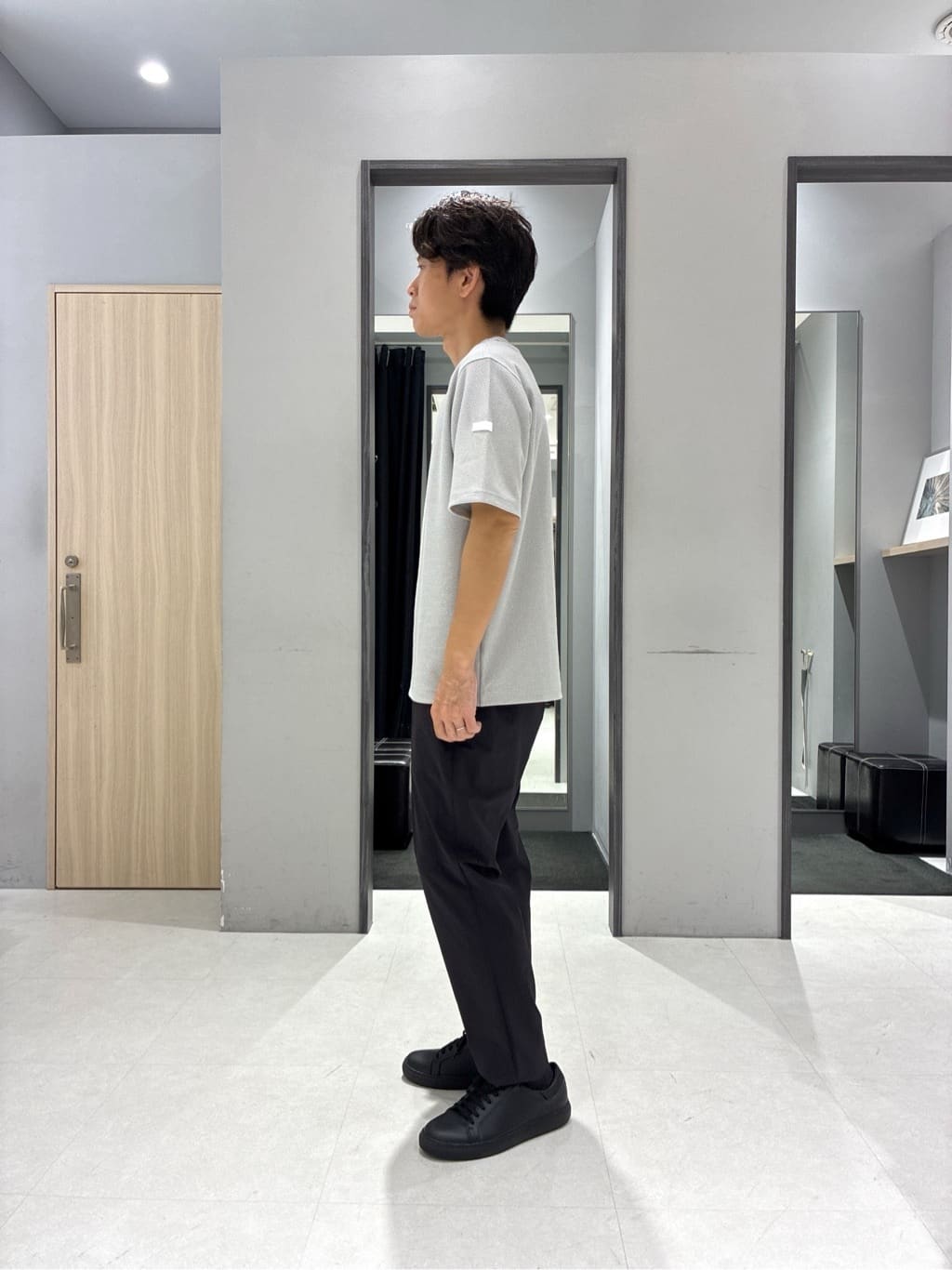 わいずみさんの「TAKEO KIKUCHI｜【COOL CITY WEAR】籠目アート柄 サッカーシャツ /通気性」を使ったコーディネート