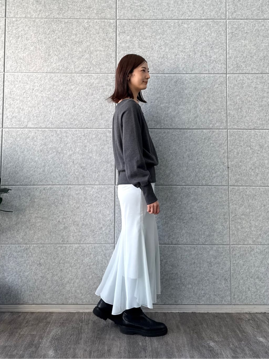 uchi__yamaさんの「CODE A｜off－shoulder sweat」を使ったコーディネート