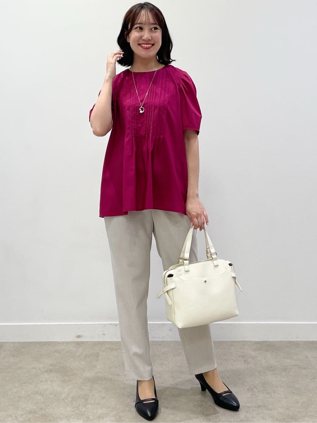 yukariさんの「Reflect｜【すっきり見え！長め丈】ピンタックデザインチュニックブラウス」を使ったコーディネート