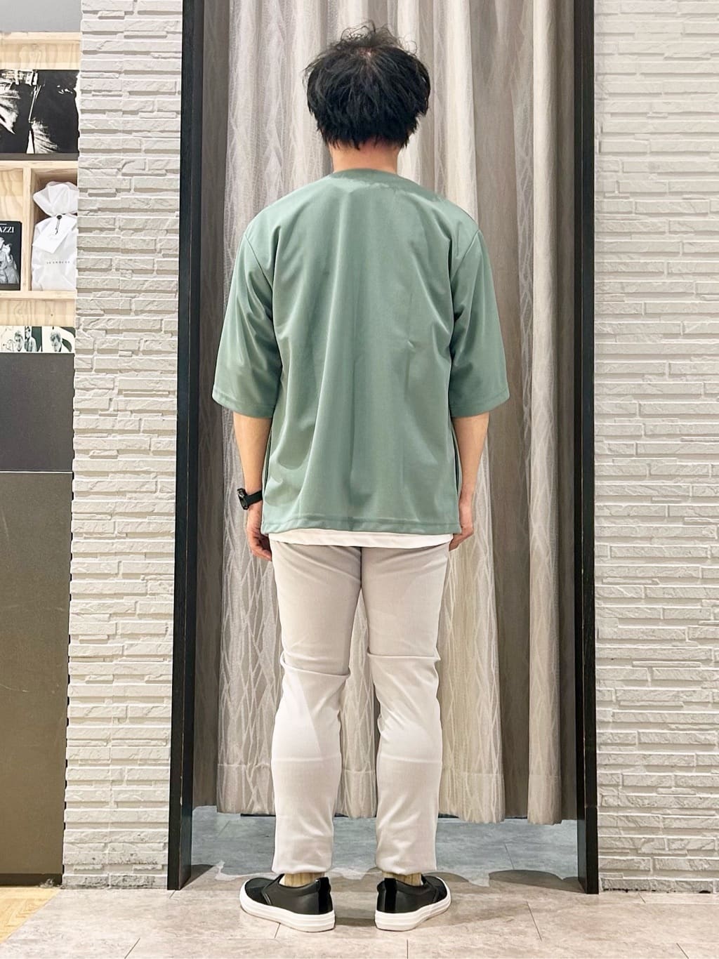 KENJI Iさんの「THE SHOP TK｜五分袖カーディガン+半袖Tシャツセットアイテム 洗濯機OK」を使ったコーディネート