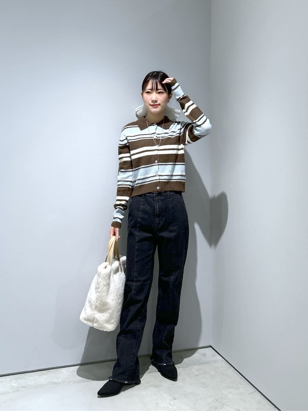 Renoさんの「INDIVI｜ビッグシュシュ」を使ったコーディネート