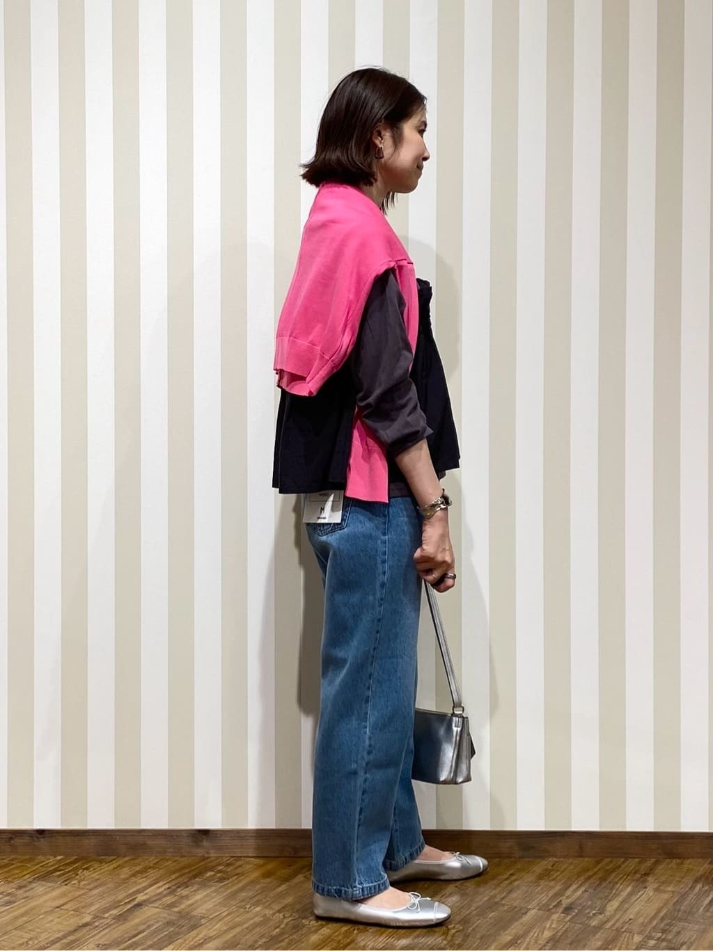 SAOさんの「SHOO･LA･RUE｜【洗える/S-LL/アンサンブル可】大人フェミニン さらっとタッチのニットカーディガン」を使ったコーディネート