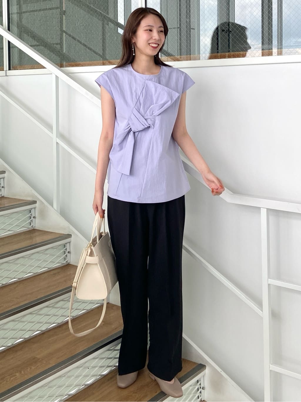 めぐさんの「OPAQUE.CLIP｜【抗菌防臭加工／生活防水】メタルパーツVフラットパンプス」を使ったコーディネート