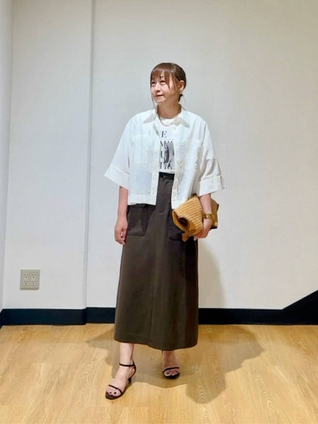 ʏᴜᴋɪᴋᴏさんの「UNTITLED｜【UVカット/接触冷感/吸水速乾/ゆったり】V開きネックシャツ」を使ったコーディネート