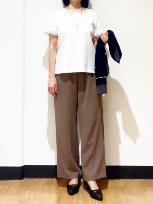 フクさんの「Reflect｜【WEB先行カラーあり／手洗い可／アンサンブル可】バイカラーカーディガン」を使ったコーディネート