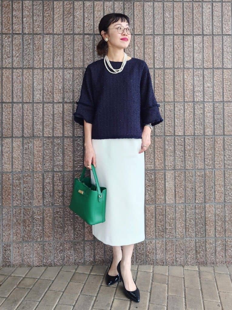 MUTSUKOさんの「UNTITLED｜【きれいめ／体型カバー】ツイードドルマントップス」を使ったコーディネート