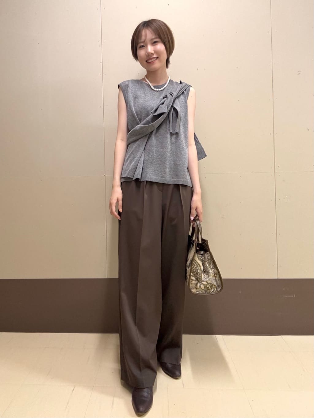 mioさんの「UNTITLED｜【前後2WAY/アンサンブル可/ゆったり】シアーカーディガン」を使ったコーディネート