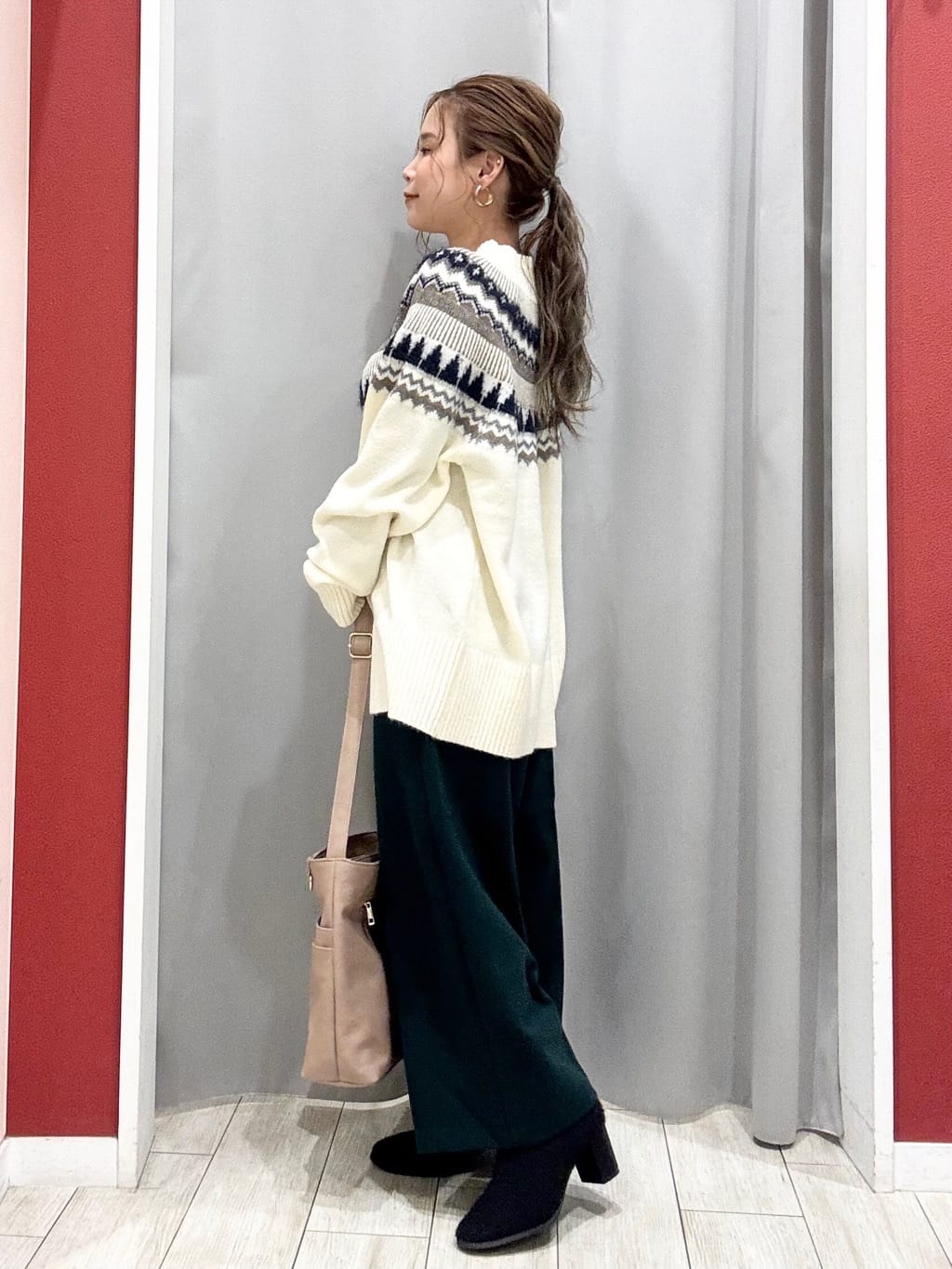 shioさんの「SHOO･LA･RUE｜【洗濯機可/S-LL】配色が大人かわいい　フェアアイル柄求心ニット」を使ったコーディネート
