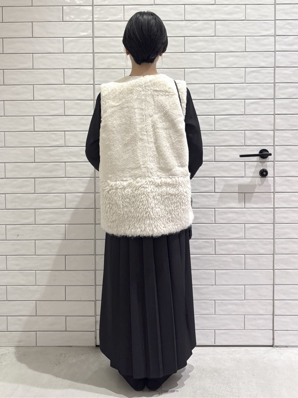 ayumiさんの「OPAQUE.CLIP｜バックプリーツワンピース【洗濯機OK】」を使ったコーディネート