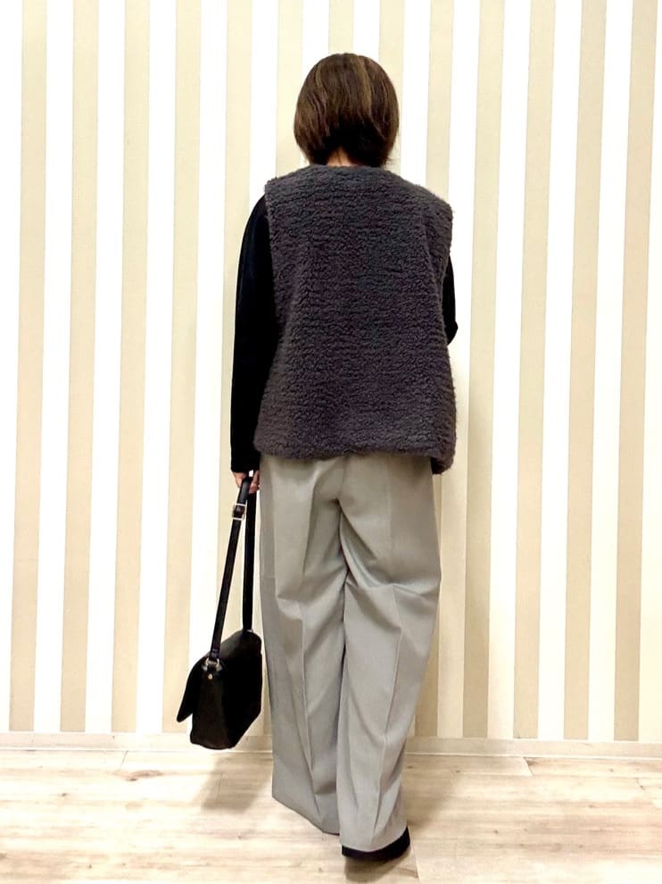 pieceさんの「SHOO･LA･RUE｜【S-LL】美しく見せる ボートネックロンT」を使ったコーディネート