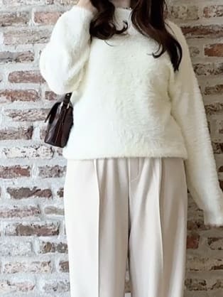 tokiさんの「THE SHOP TK｜【華やかで柔らか】ふわふわフェザーニット/洗える・前後2WAY」を使ったコーディネート