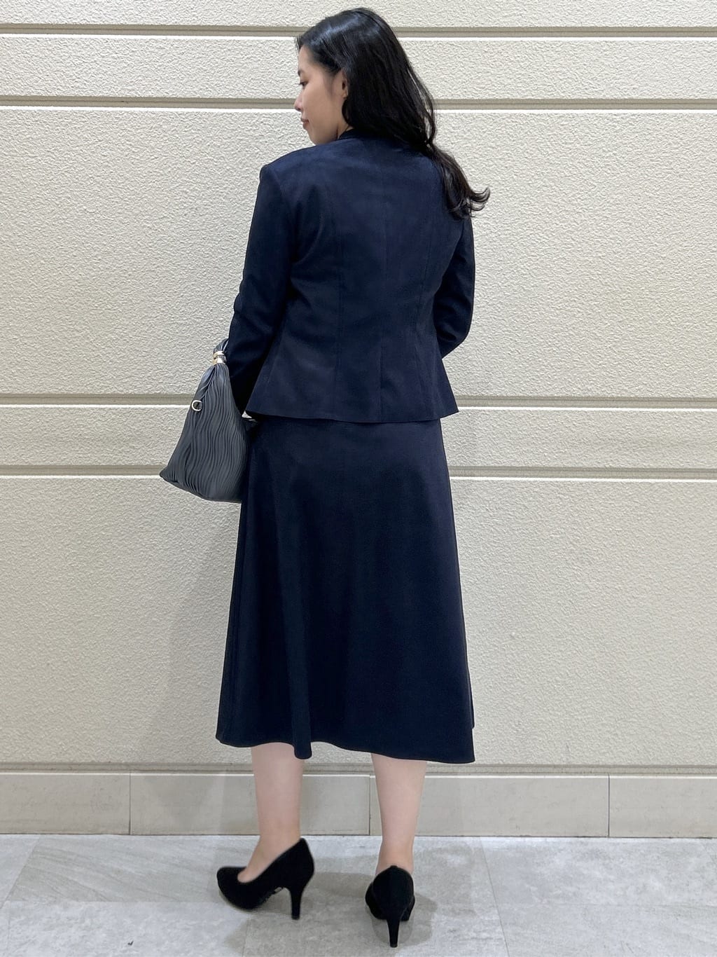 Momokaさんの「COUP DE CHANCE｜【手洗い可／日本製】スェード調ノーカラージャケット」を使ったコーディネート