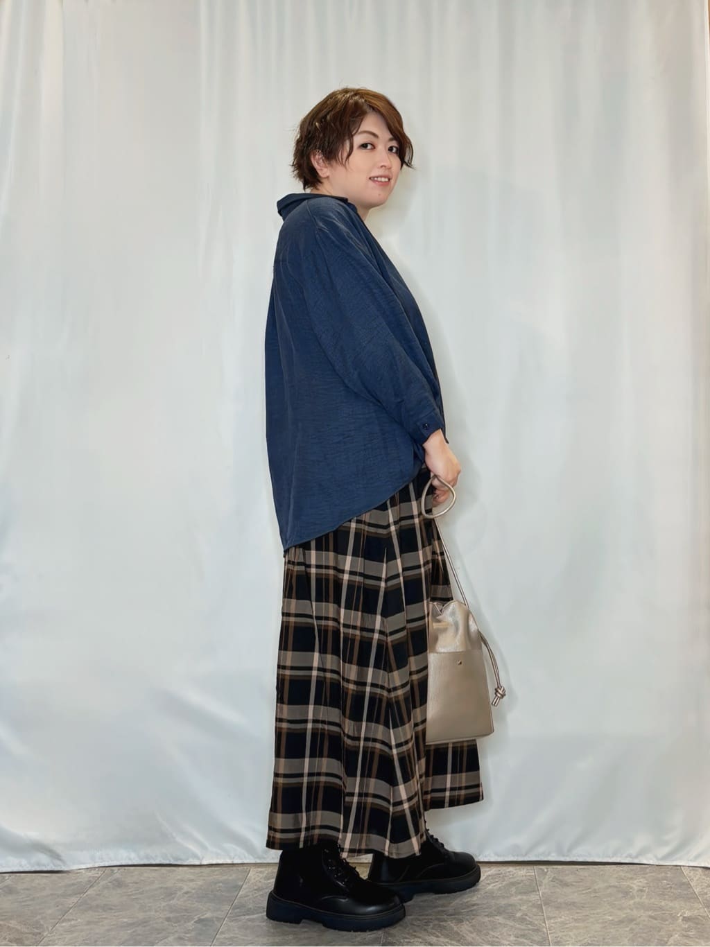 たみさんの「SHOO･LA･RUE｜【S-LL／2WAY】取り外しのできる シャツ腰巻パーツつきチェック柄スカート」を使ったコーディネート