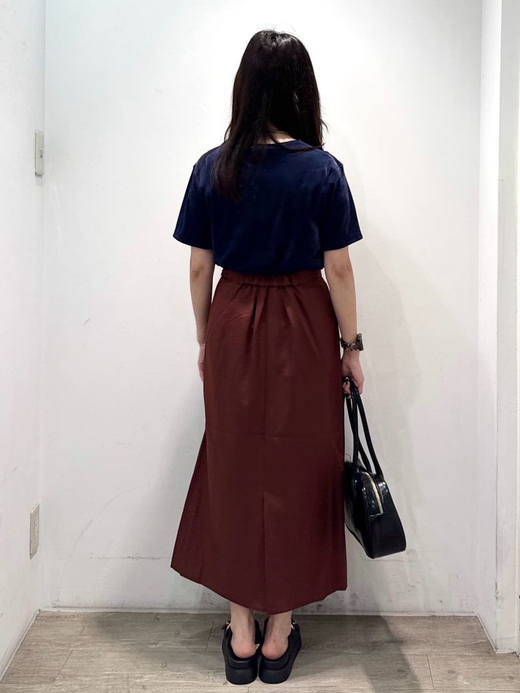 yuicciさんの「OPAQUE.CLIP｜フロッキーチュールTシャツ【洗濯機洗い可】」を使ったコーディネート