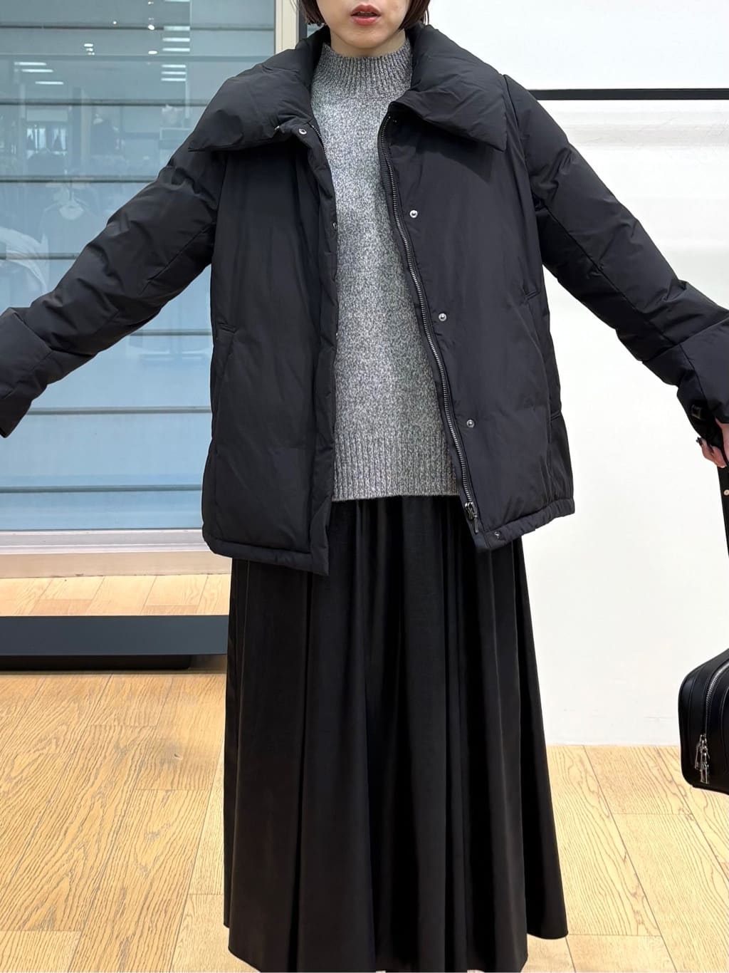 asamiさんの「INDIVI｜【冬ニット人気NO．1！／カシミヤ混】ミドルゲージハイネックニット」を使ったコーディネート