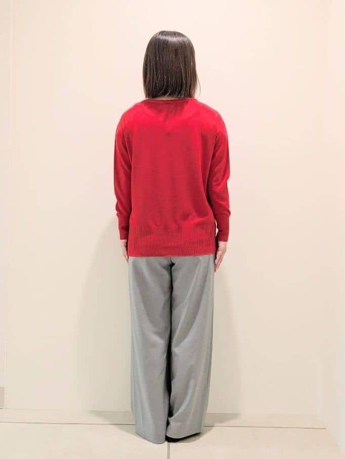 tomoさんの「UNTITLED｜【8色展開/体型カバー】魅せるタイムレスニット」を使ったコーディネート