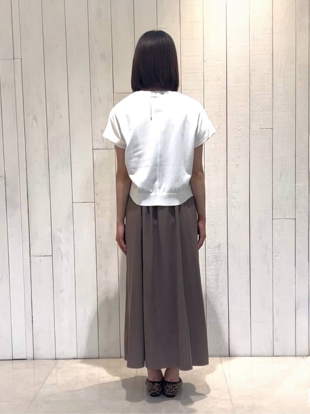kumiさんの「INDIVI｜【UVケア】エアリージョーゼット キャミワンピース」を使ったコーディネート